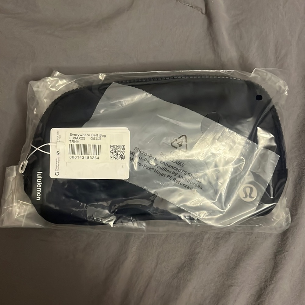 NWT Lululemon Navy Blue Everywhere Belt Bag
